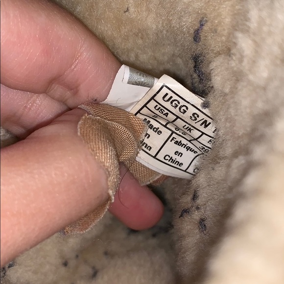 Uggs - Picture 3 of 3